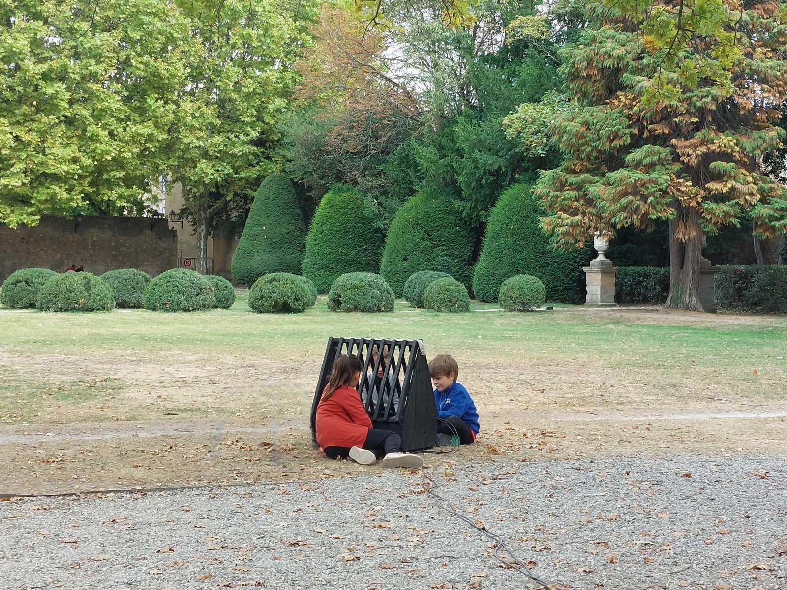 Children listening to a stream of Jeju Island, Jardins du Pavilion Vendôme, Aix-Marseille, France